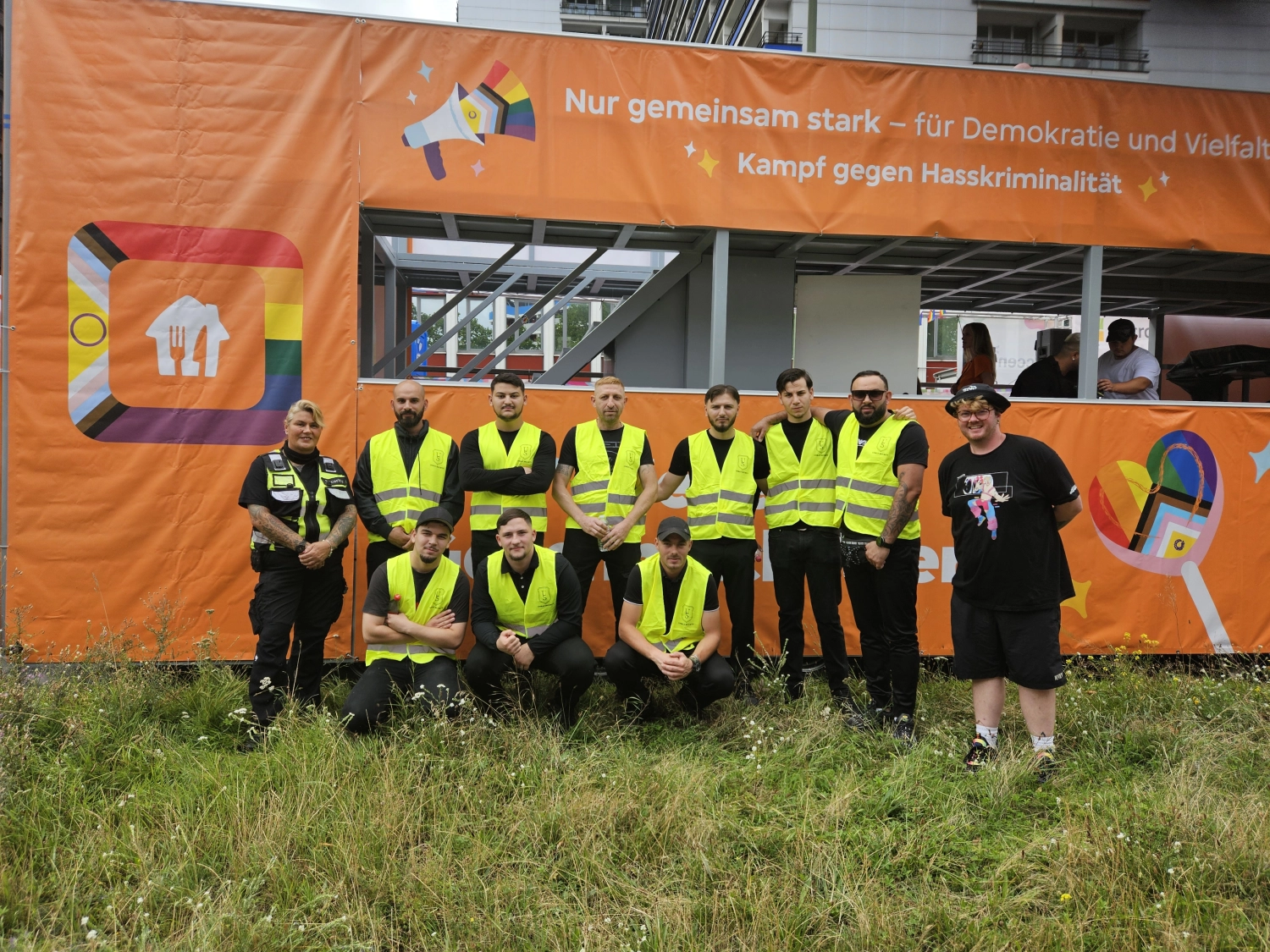 Grell Rundumservice GmbH, Arbeitswohncontainer am Boden